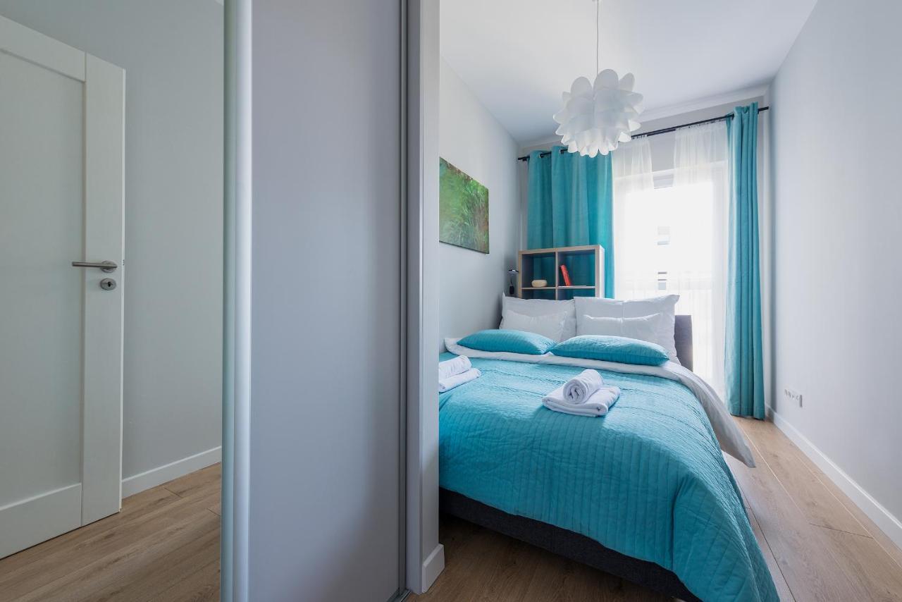Okecie Airport Studio Bakalarska 2 P&O Serviced Apartments Warszawa Exteriör bild