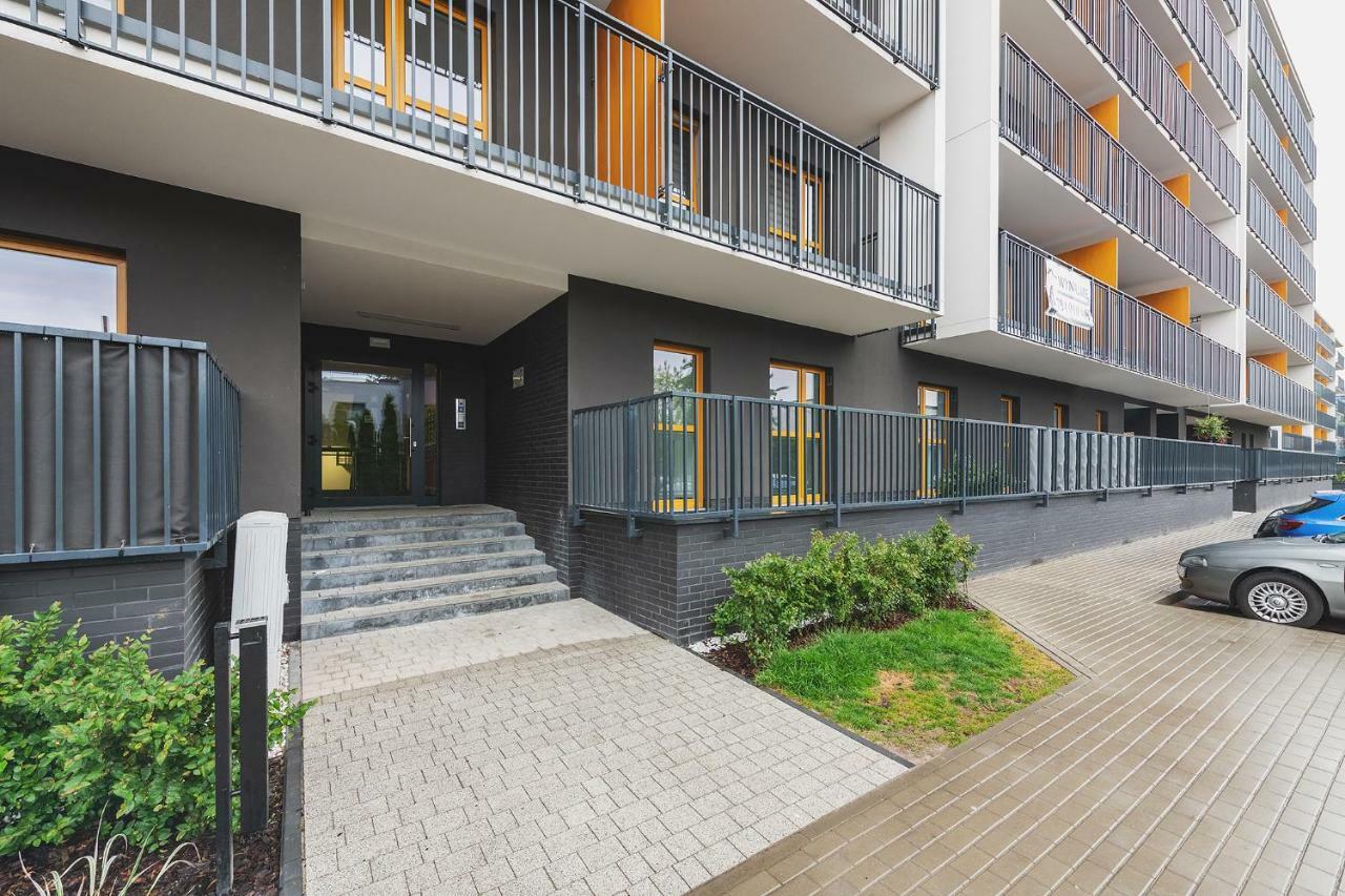 Okecie Airport Studio Bakalarska 2 P&O Serviced Apartments Warszawa Exteriör bild