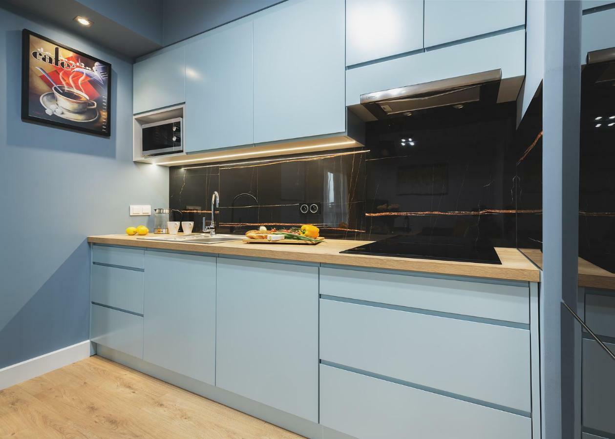 Okecie Airport Studio Bakalarska 2 P&O Serviced Apartments Warszawa Exteriör bild