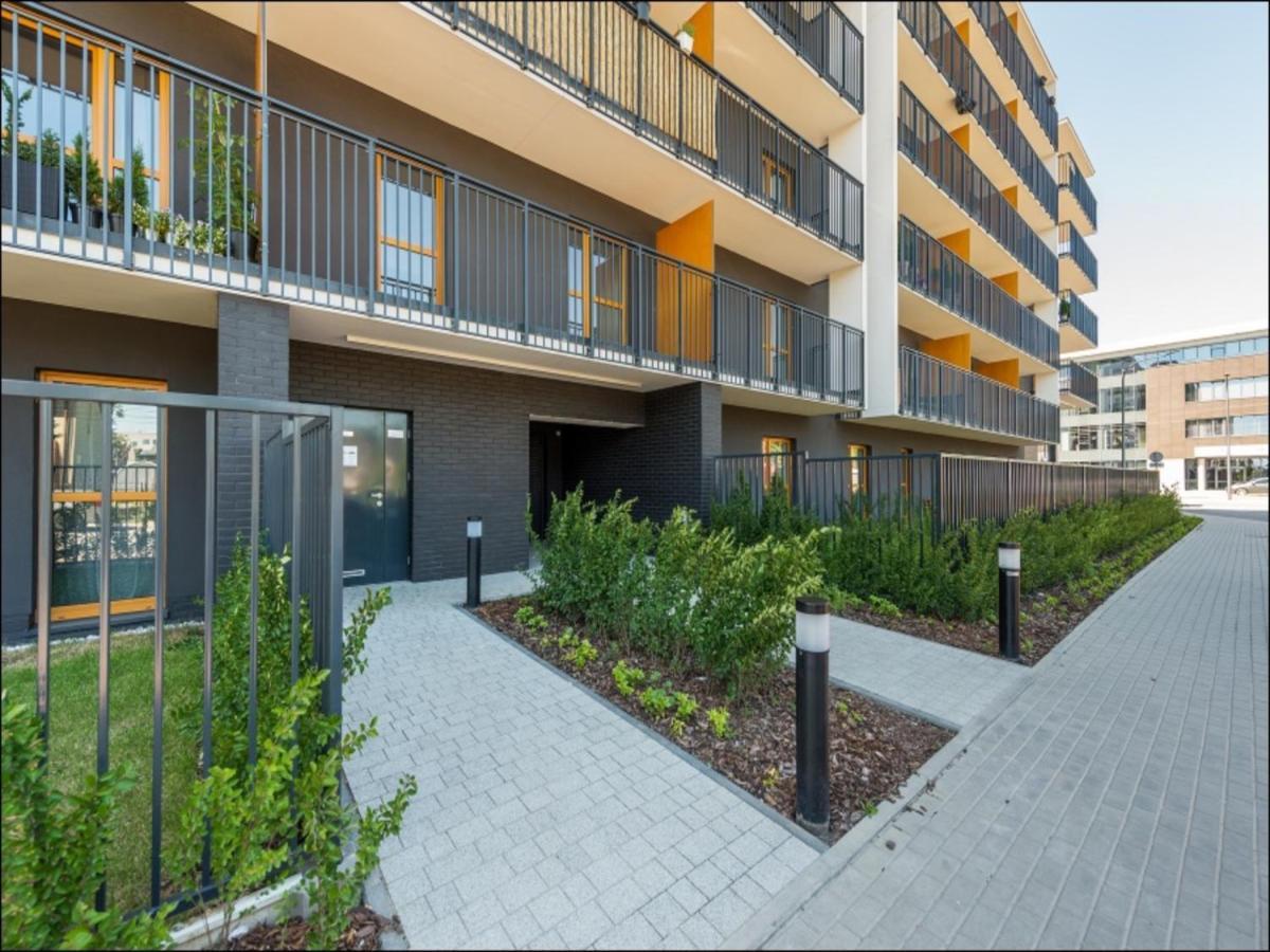 Okecie Airport Studio Bakalarska 2 P&O Serviced Apartments Warszawa Exteriör bild